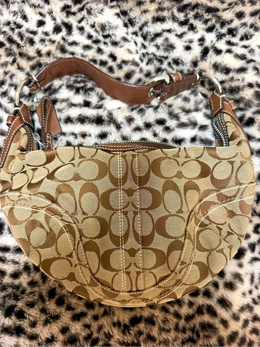 Vintage Coach Signature C Demi Pouch Brown & Tan Shoulder Bag 10073